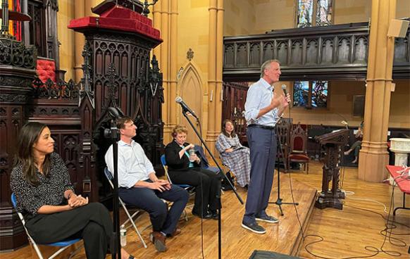 NY-10 Candidates Pitch Brooklyn Political Clubs